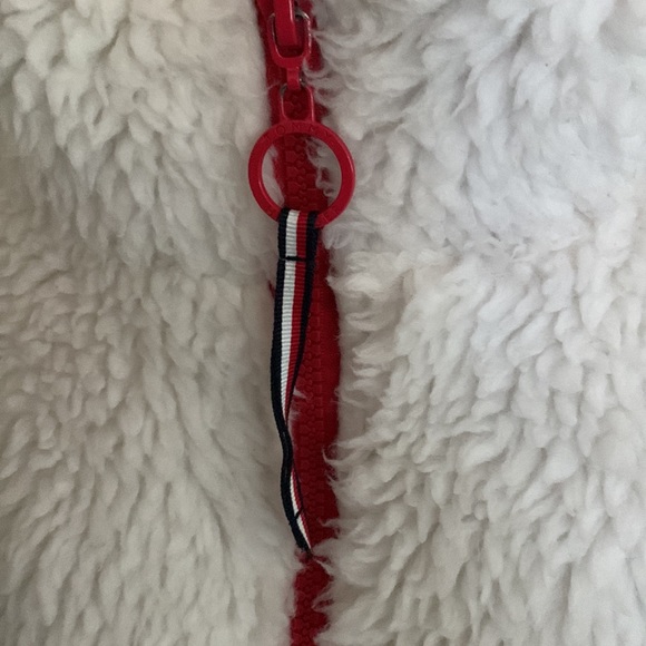 Tommy   Hilfiger fluffy jacket.  Size small - Picture 4 of 9